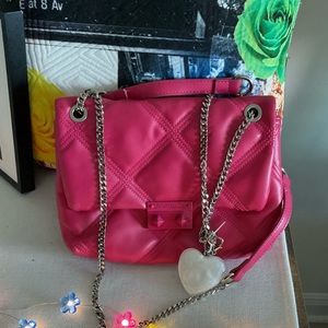 Betsy Johnson NWT pink drop shoulder purse with white heart charm. 9”x6” $20
